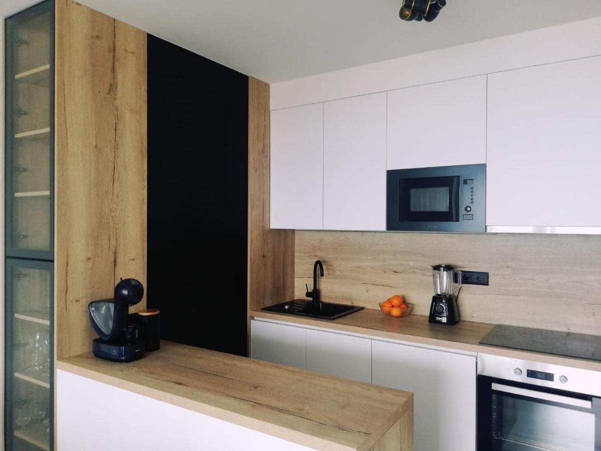 Ferienwohnung Apartman Aria Dugi Rat Exterior foto
